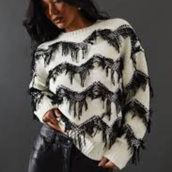 MINKPINK Sweaters - MINKPINK Fringe Chevron Knit Sweater Beige Navy Pullover Women’s Size Small